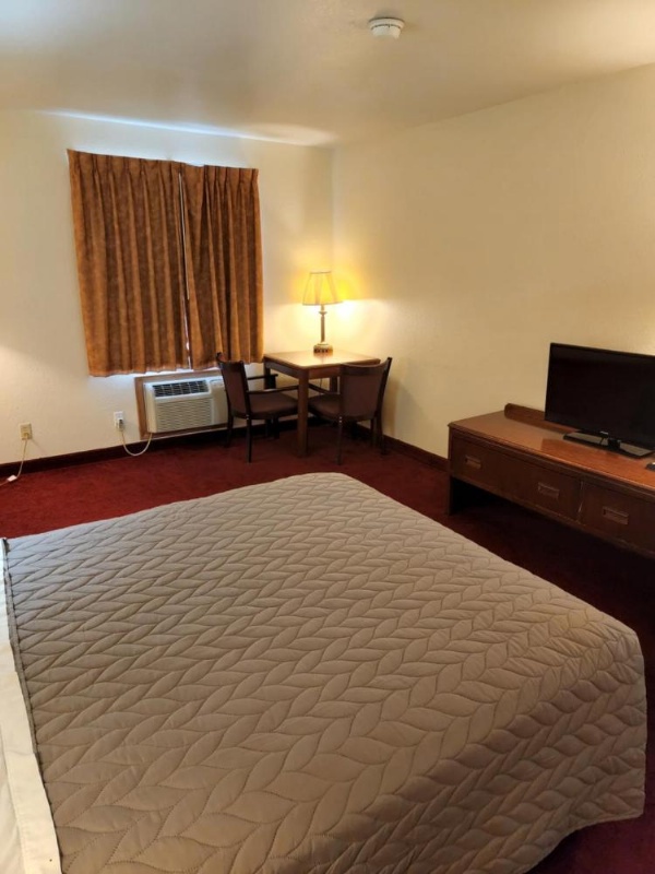 Family Budget Inn image 10